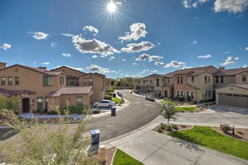 Luxurious Arizona Abode W / Abundant Amenities - thumb 4