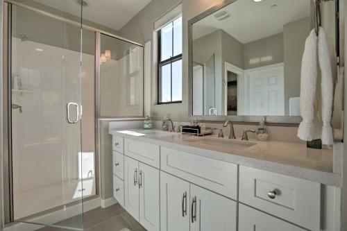 Luxurious Arizona Abode W / Abundant Amenities - thumb 5