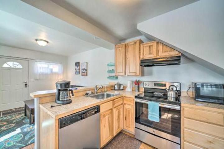 Remodeled Bozeman Apartment Walk To Main Street! - thumb 3