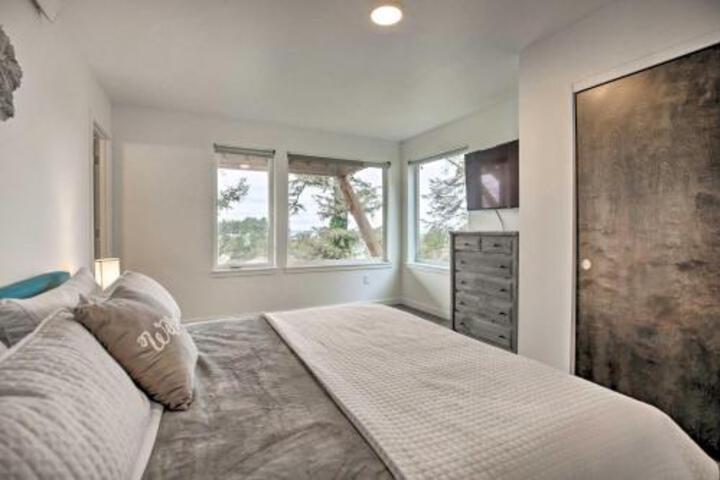 Depoe Bay Townhome With Deck & Ocean Views! - thumb 5