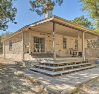 Lake Travis Home w / Terrace Walk to Park - Accommodation Indiana