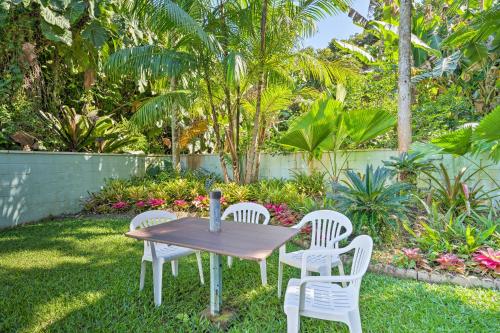 Hilo Condo W / Lanai Pool & Views Walk To Beach - thumb 1
