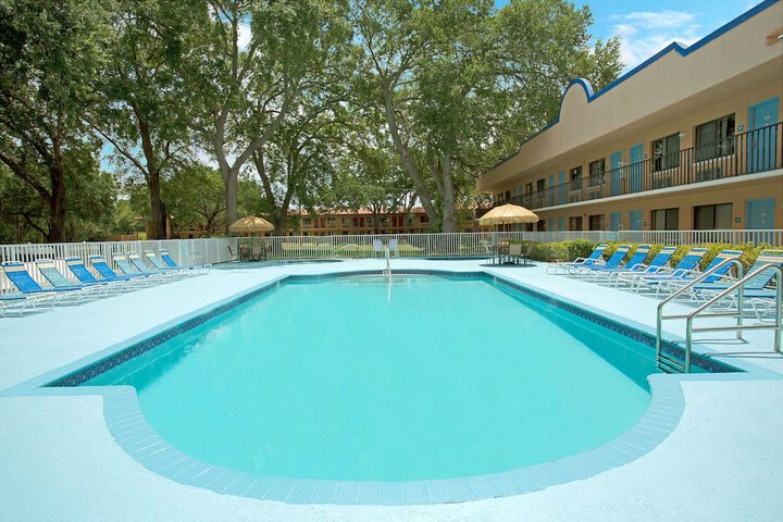 Travelodge Suites By Wyndham Kissimmee Orange - thumb 3