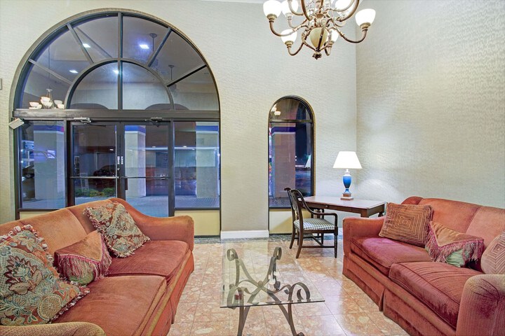 Travelodge Suites By Wyndham Kissimmee Orange - thumb 7