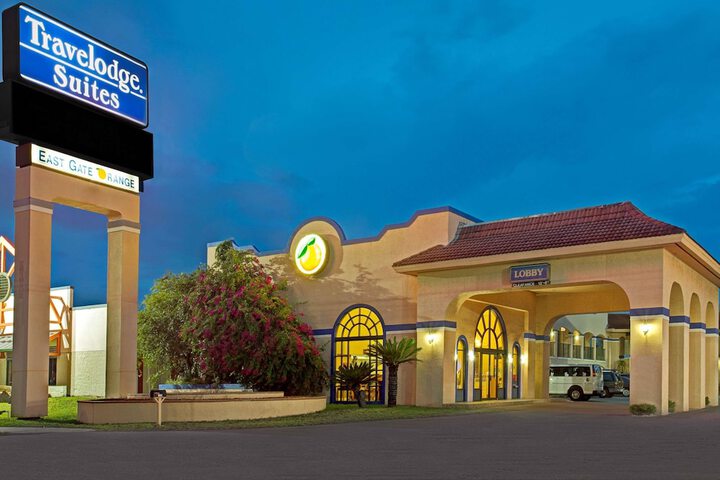 Travelodge Suites By Wyndham Kissimmee Orange - thumb 1