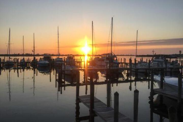 Bright Cottage W / Heated Pool 4 Mi To Beach! - thumb 4