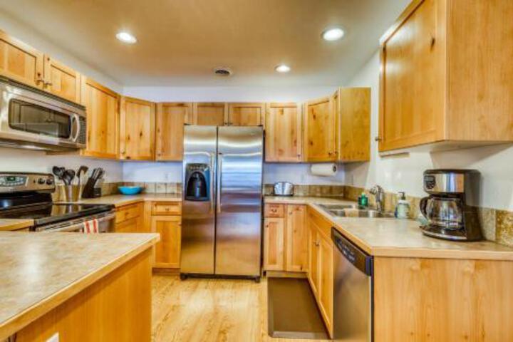 Quintessential Cabin - thumb 1