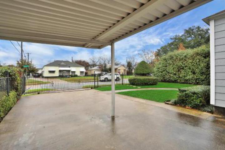 Relax In Dallas - thumb 3