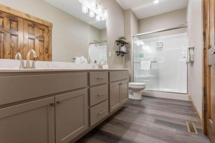 White Tail Summit Home - thumb 4