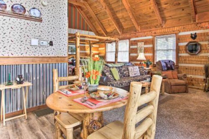 Honey Bear Pause Getaway W / Porch & Hot Tub - thumb 5