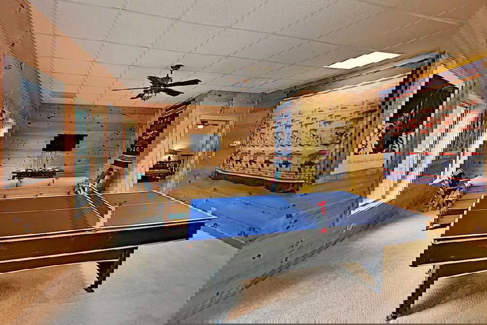 Large Lakefront Cabin W/kayaks And Boathouse 5 Bedroom Home - thumb 4