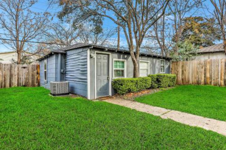 Dallas Cozy Cottage - thumb 5