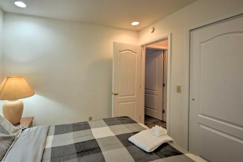 Stateline Cabin W / Hot Tub Walk To Ski Lift - thumb 6