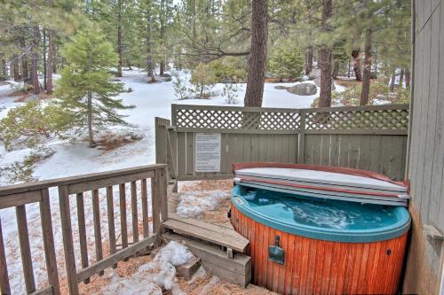 Stateline Cabin W / Hot Tub Walk To Ski Lift - thumb 3