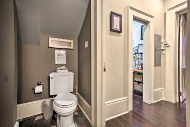 Updated Historic Apt Walk To St. Charles Ave! - thumb 6