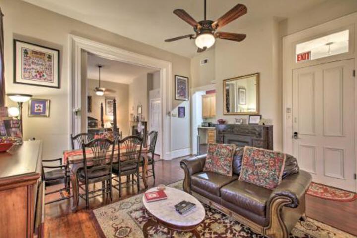 Updated Historic Apt Walk To St. Charles Ave! - thumb 1