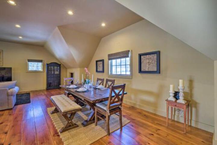 Green Barn Near Skiing With Mt. Equinox Views! - thumb 0