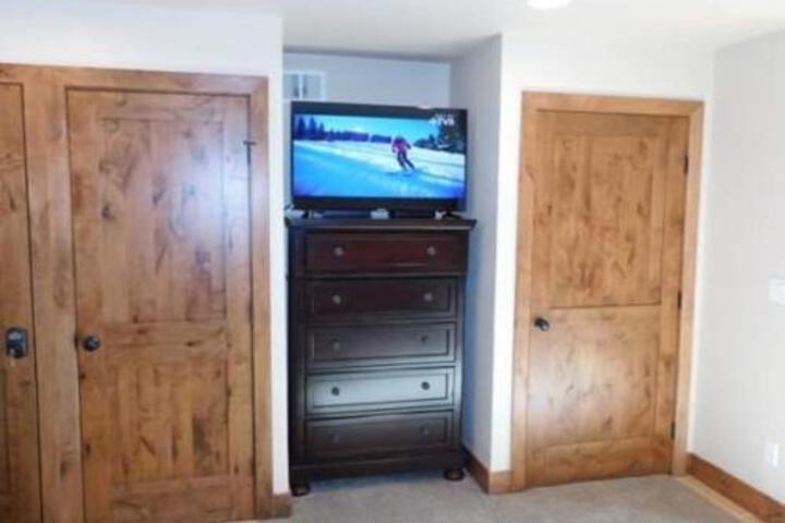 Breakaway West Studio Apts - thumb 2