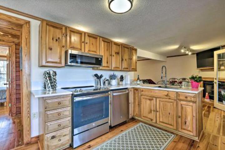 Lakeview Hideaway On Carters Boat & Hike! - thumb 6