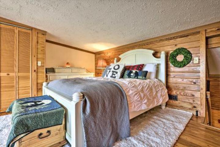 Lakeview Hideaway On Carters Boat & Hike! - thumb 3