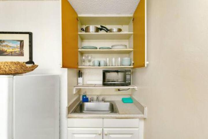 BLUE DIAMOND Studio! Free Parking!! 1814 - thumb 6