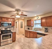 Family Poconos Escape with Community Amenities - Accommodation Indiana