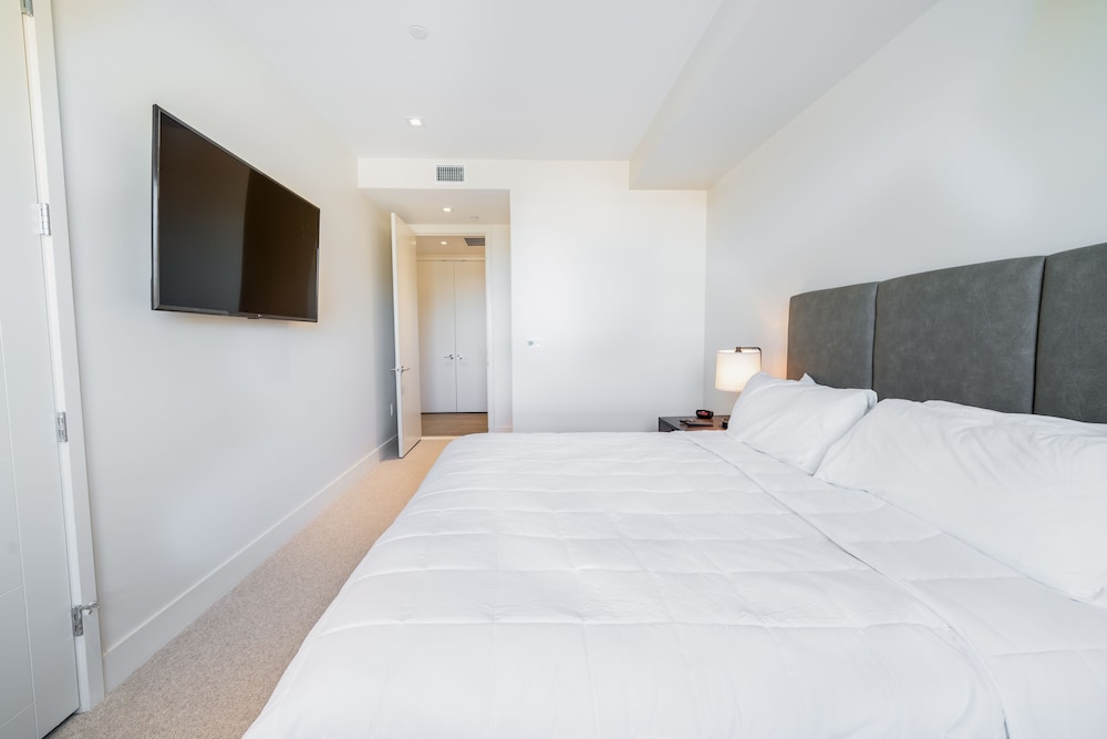 New Listing! Ski-in/ski-out Dream Near Sundance 2 Bedroom Condo - thumb 6