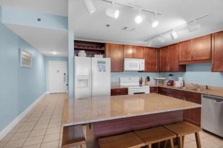 Laketown Wharf 1832 By RealJoy Vacations - thumb 5