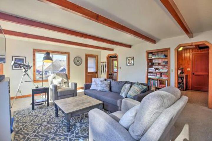 Oceanside Home With Garden Walk To Beach! - thumb 0