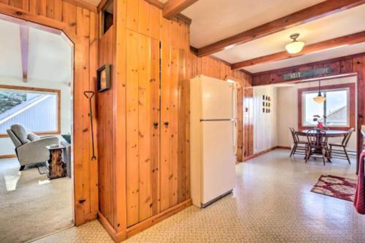 Oceanside Home With Garden Walk To Beach! - thumb 3