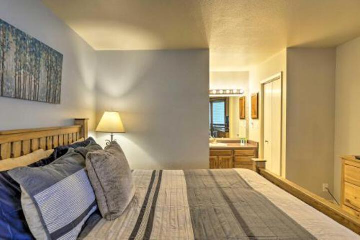 Beautifully Updated Condo The Lodge At Steamboat - thumb 2