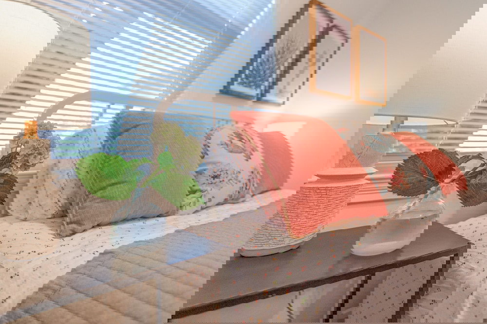 New Listing! Remodeled Getaway In Eclectic Enclave 2 Bedroom Home - thumb 6