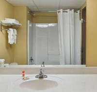 Super 8 Monterey - Accommodation Indiana