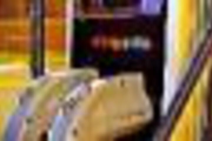 Comfort Suites - thumb 5