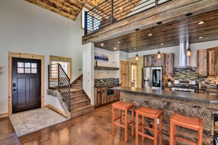 Riverfront Home With BBQ 2 Mi To Downtown Gunnison! - thumb 2