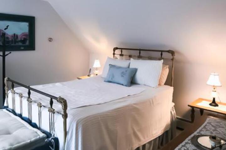 Lincoln Escape - thumb 4