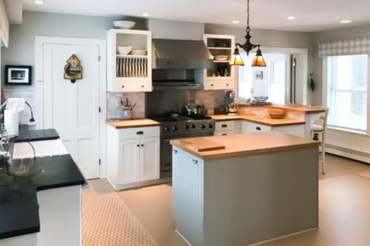 Lincoln Escape - thumb 5