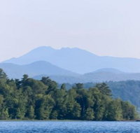 Hummingbird on Schroon Lake - Accommodation Indiana