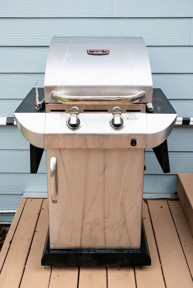 The Sunflower - MTB Friendly - Half Mi To Bville Square! - thumb 4