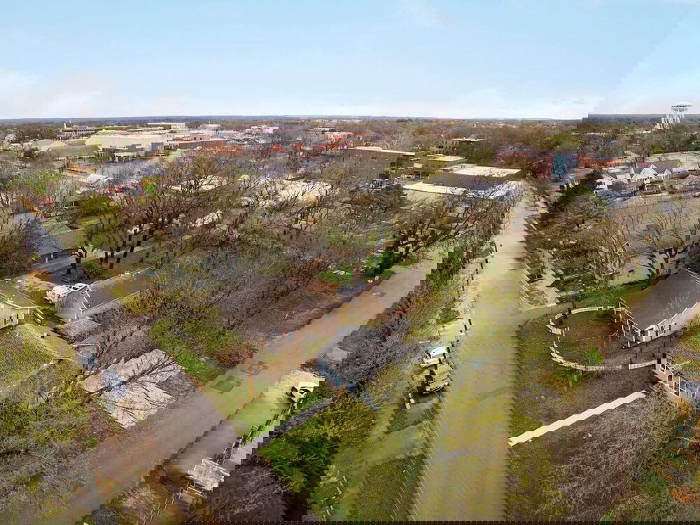 The Sunflower - MTB Friendly - Half Mi To Bville Square! - thumb 6