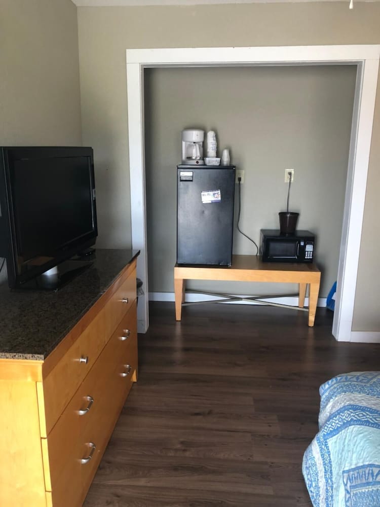 Avon Motel - thumb 2