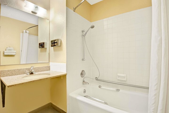 Super 8 By Wyndham Independence Kansas City - thumb 5