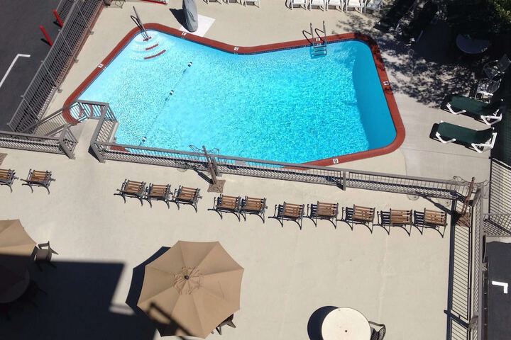 Pepper Tree Inn - thumb 4