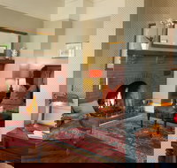 Cheshire Cat Inn  Cottages - Accommodation Indiana