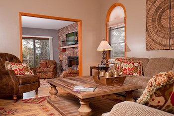 The Mountain Top Inn & Resort - thumb 4