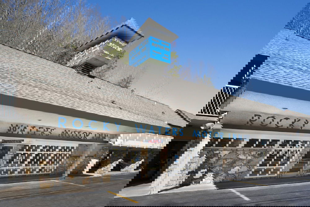 Rocky Waters Motor Inn - thumb 4