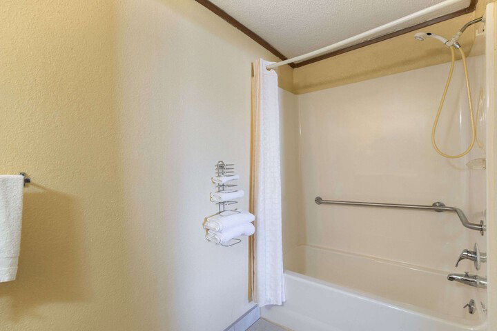 Knights Inn Martinsburg - thumb 5