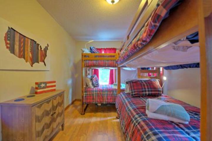 Boulder Ridge Home - thumb 2