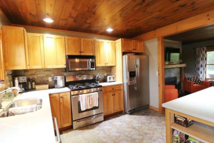 Reed Hill Cabin - thumb 0