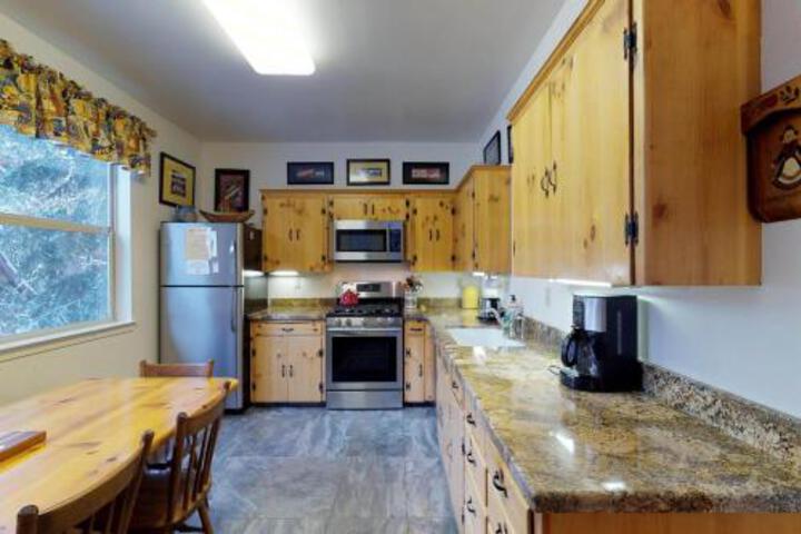 Heers Candle Crest - thumb 1